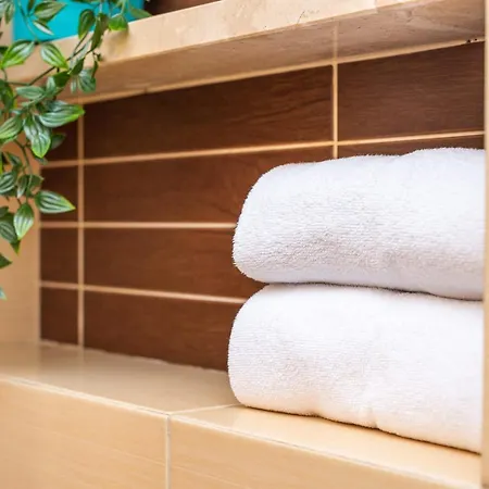 Spacious & Bright On Mokotow By Renters Varšava