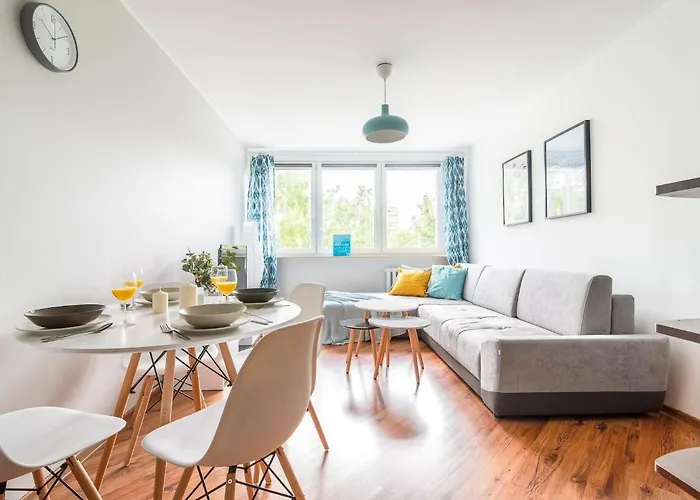 Spacious & Bright On Mokotow By Renters
