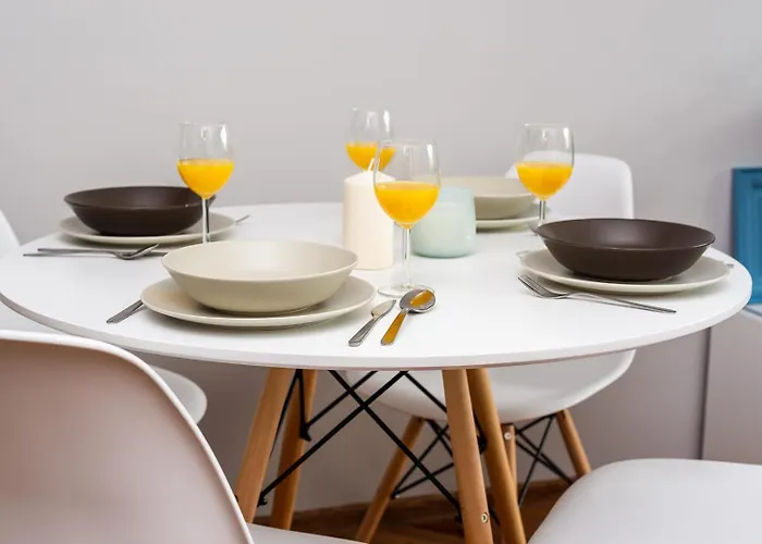 Spacious & Bright On Mokotow By Renters Apartament