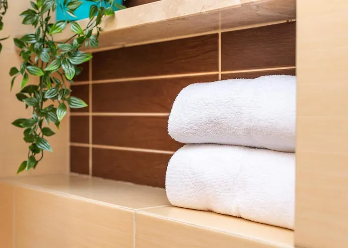 Spacious & Bright On Mokotow By Renters Warszawa