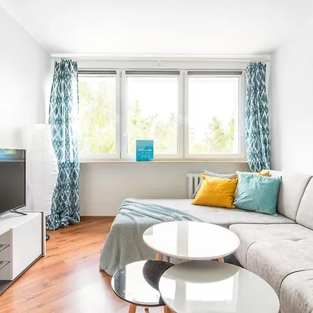 Spacious & Bright On Mokotow By Renters 아파트 *