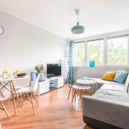 Spacious & Bright On Mokotow By Renters Apartamento Varsovia